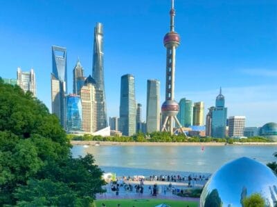 Shanghai Night – Intérprete y Guía de Negocios en China