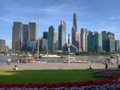 Shanghai Night – Intérprete y Guía de Negocios en China