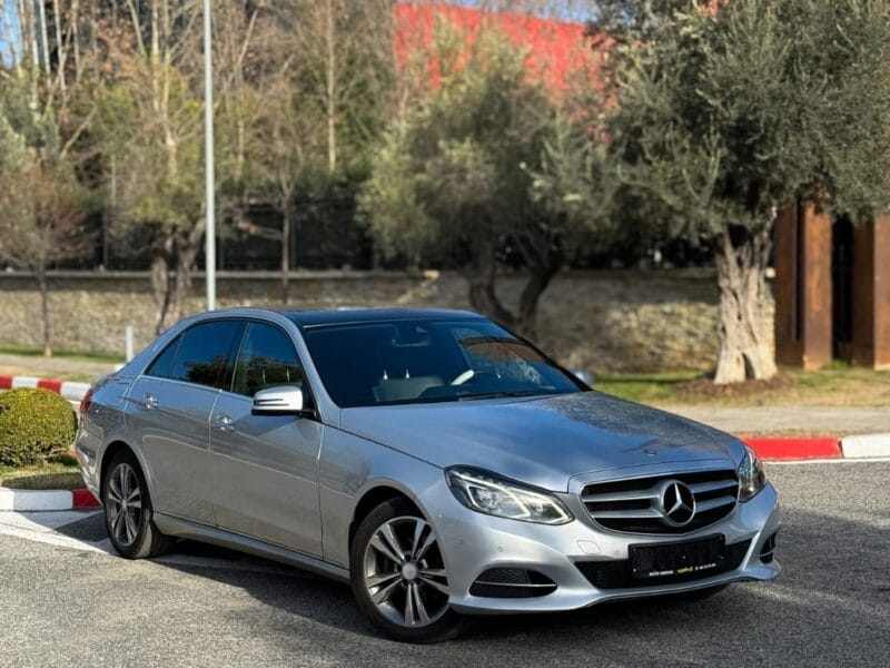Car Rental in Tirana – No Deposit, Unlimited Mileage & 24/7 Support